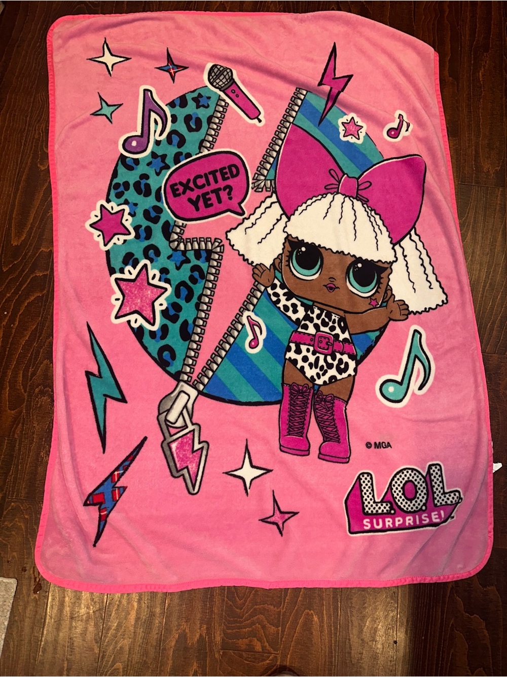 L.O.L. Surprise! Diva character plush throw blanket